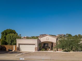 936 E Coral Gables Dr, Phoenix, AZ 85022