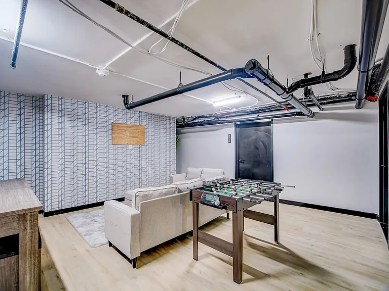 6 Madison St #VAR3 — Photo 10