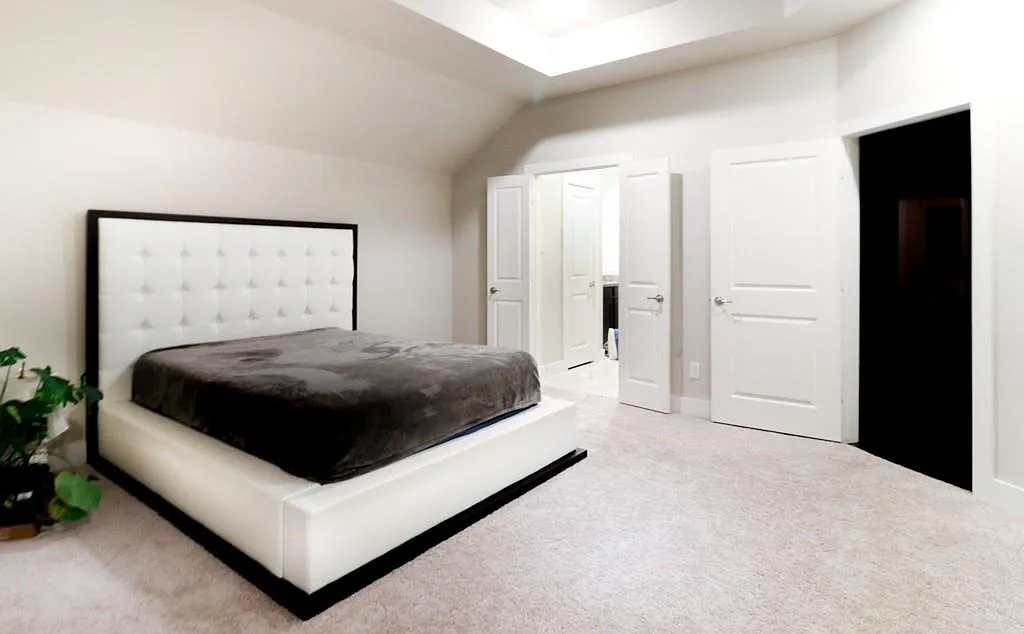 3 bed, 3.5 bath, 1920 sqft, $2,950 — Photo 4