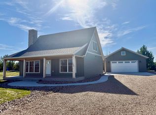 109 Castaway Loop, Pierre, SD 57501