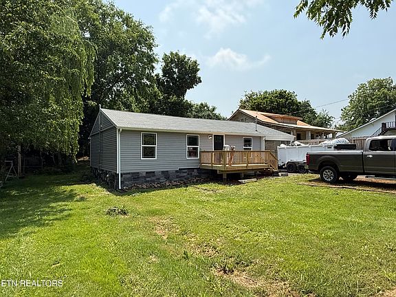 2nd image of 338 Jefferson Ave