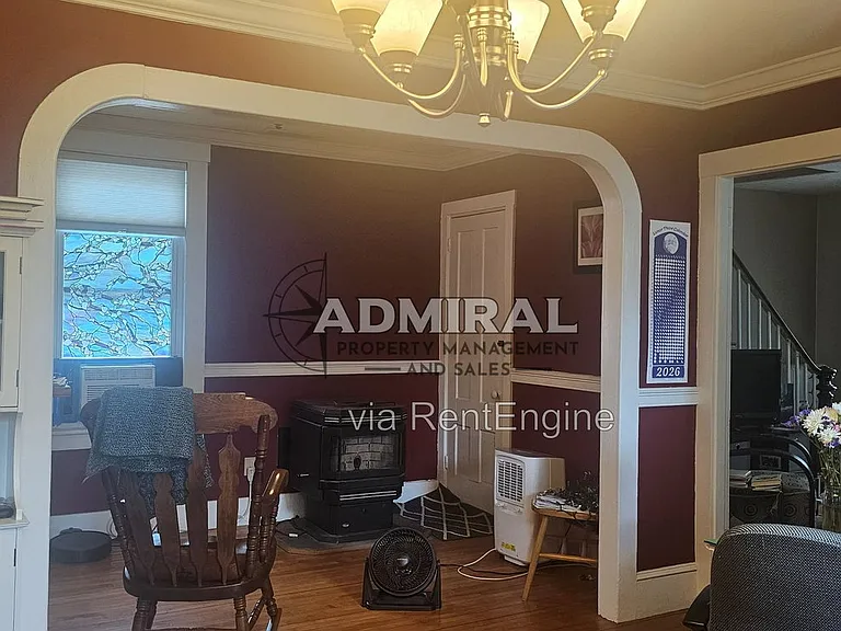8 Maple St — Photo 9