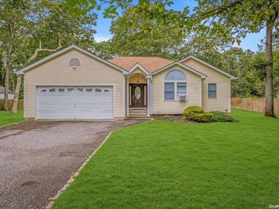 8 Hampton Bays Drive, Hampton Bays, NY, 11946