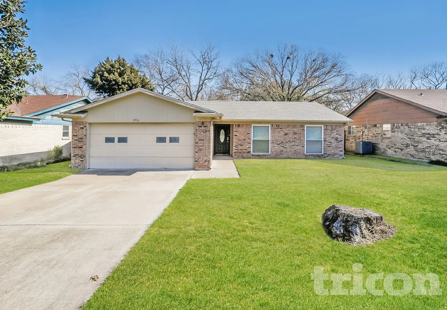 1916 Tracey Circle Irving TX — Photo 1