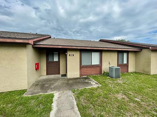 1050 Fiske Blvd #502 Photo 1