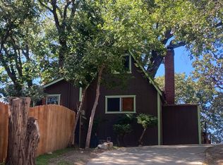 29324 Lakeview Ln, Cedar Glen, CA 92321