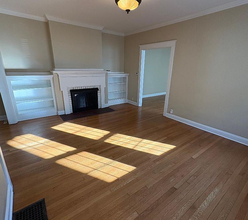 Living room with gas fireplace