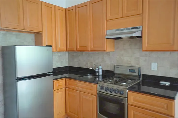 Rented by Compass | media 2