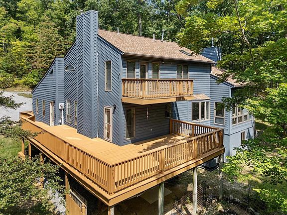 2nd image of 552 Chinquapin Dr