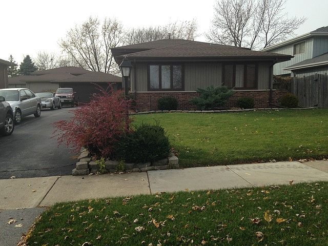1st image of 16728 Forest Ave