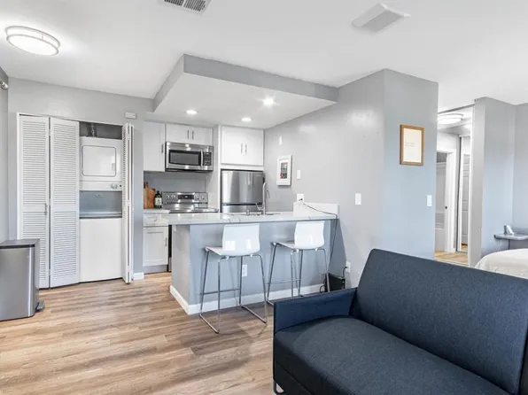 887 W San Ysidro Blvd Unit 13, San Ysidro, CA 92173