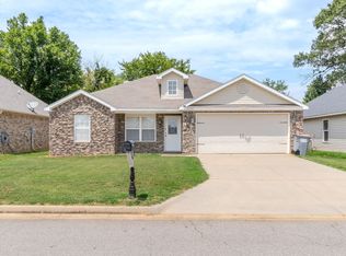 2220 Ridgeway Ln, Barling, AR 72923