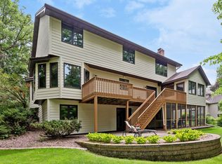 13673 Duluth Dr, Apple Valley, MN 55124