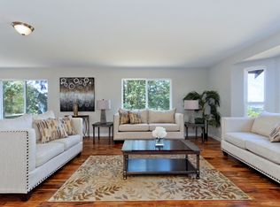 3231 Brokaw St, Honolulu, HI 96815