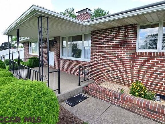 3rd image of 146 Westside Dr