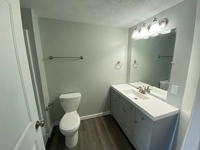 1011 Logan St SE — Photo 14