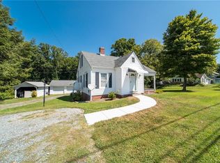5769 Walnut Cove Rd, Walkertown, NC 27051