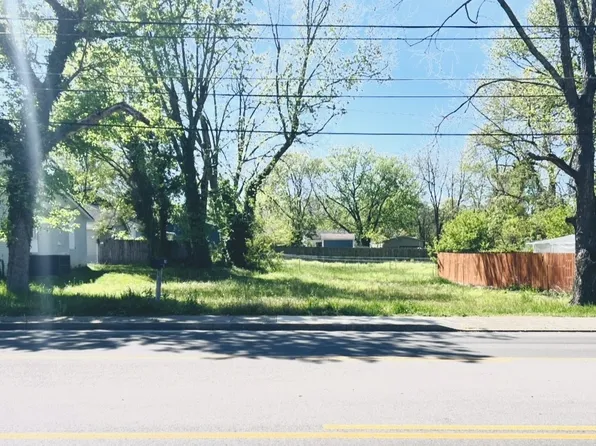 805 N Highland Ave, Murfreesboro, TN 37130