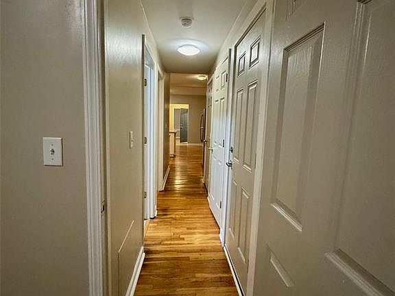 5th image of 4322 McRee Ave
