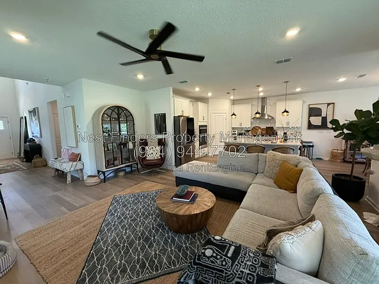 1127 Brook Forest Dr — Photo 6
