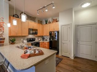305 14th Ave N, Nashville, TN 37203