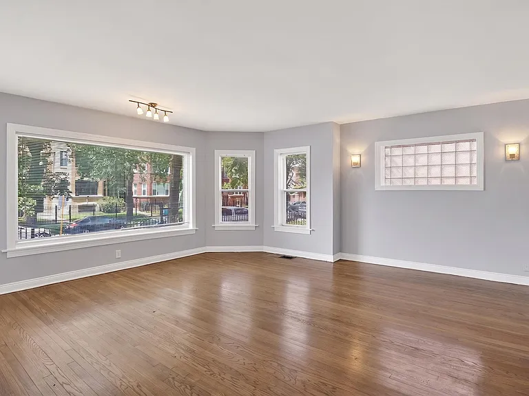 7847 S Bennett Ave #1 — Photo 4