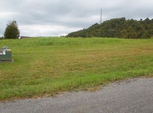 8 Ridge Dr, Lebanon, VA 24266