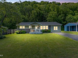 1212 Thomas Blvd, Elizabethton, TN 37643