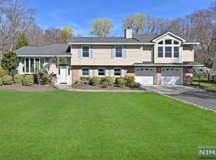 14 Kent Rd, Hillsdale, NJ 07642