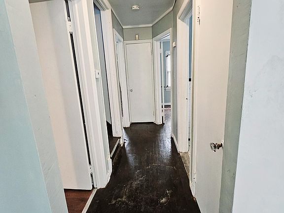3rd image of 11088 Charlemagne Ave
