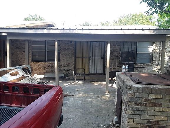 4th image of 801 S Martin Luther King Dr