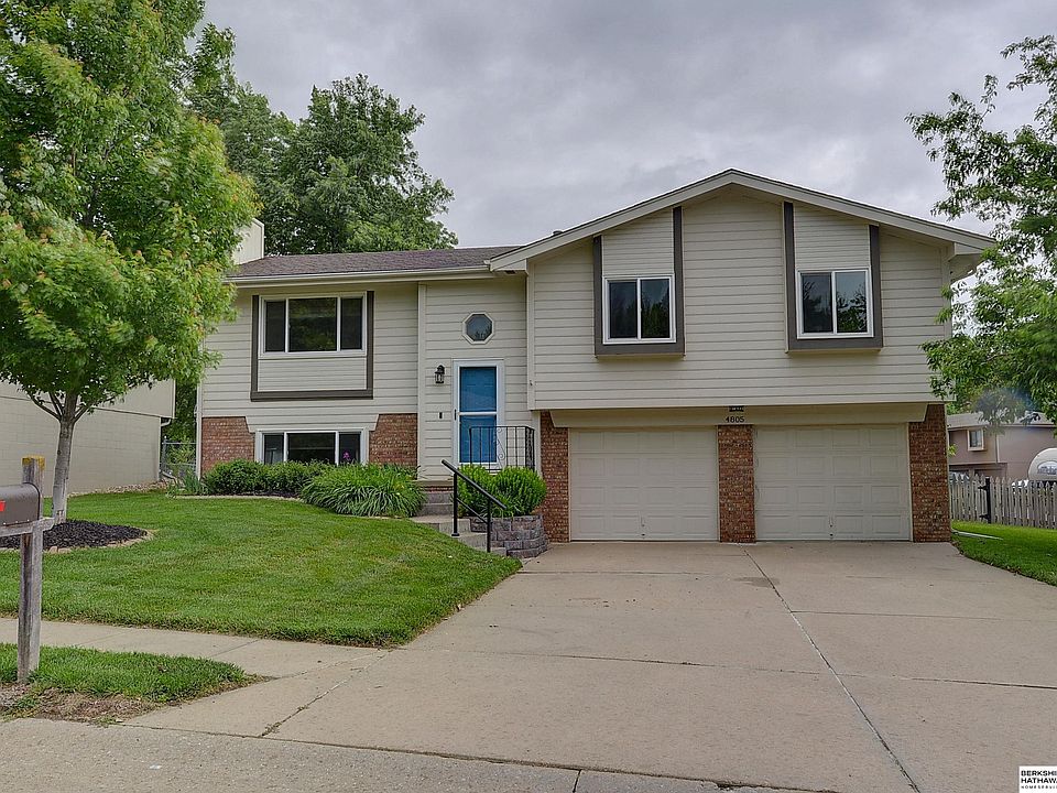1st image of 4805 N 127th St