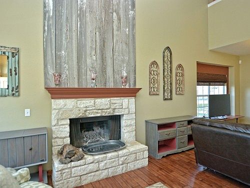 4th image of 205 Dunkeld Dr