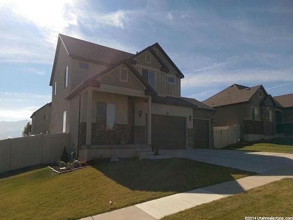 3rd image of 609 W Sidney Ln