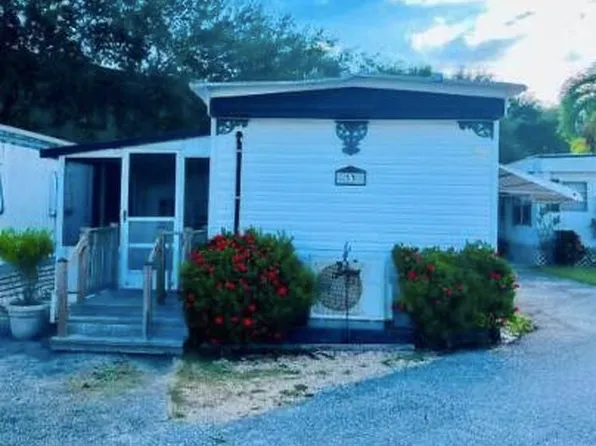 33 E Easy Street E, Hypoluxo, FL 33462