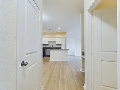 Jamestown Deluxe (1Bed 1Bath)