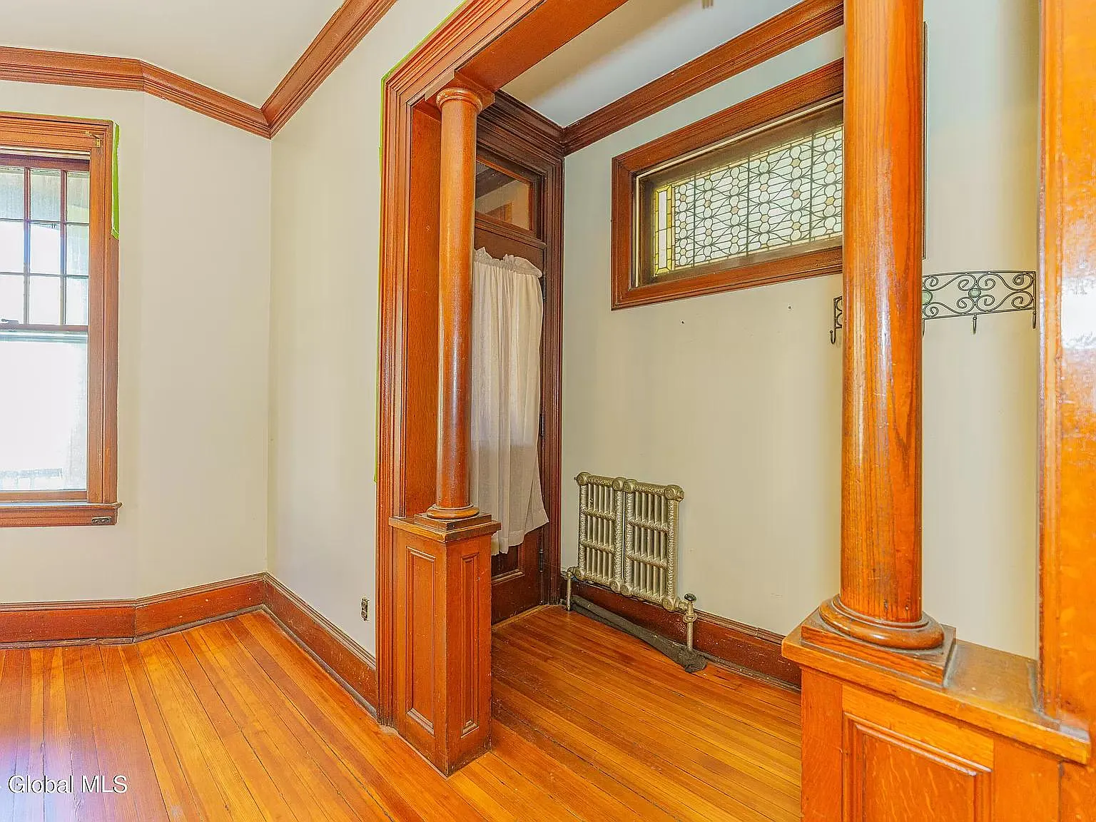 460 Hamilton St — Photo 4