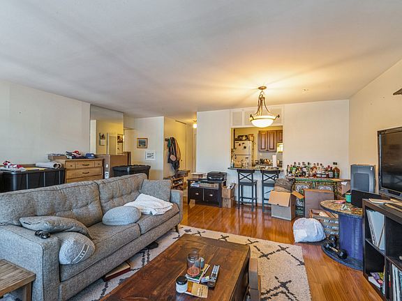 3rd image of 1560 N Sandburg Ter APT 708J