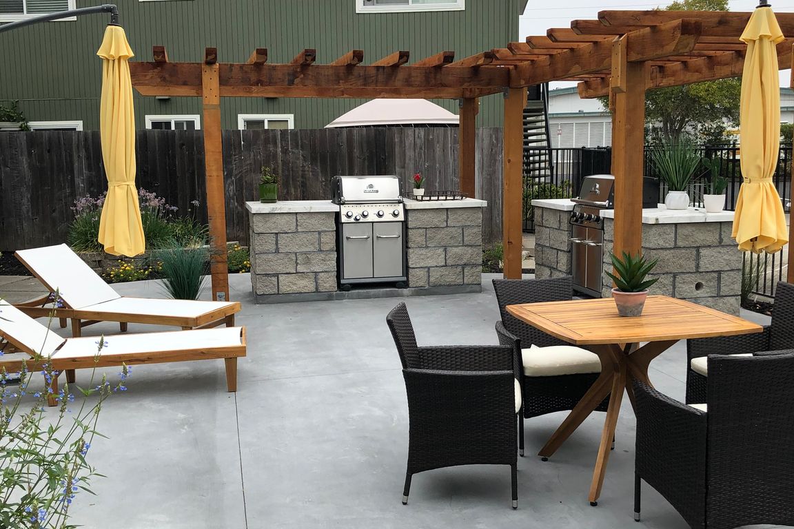 BBQ and Lounge Area