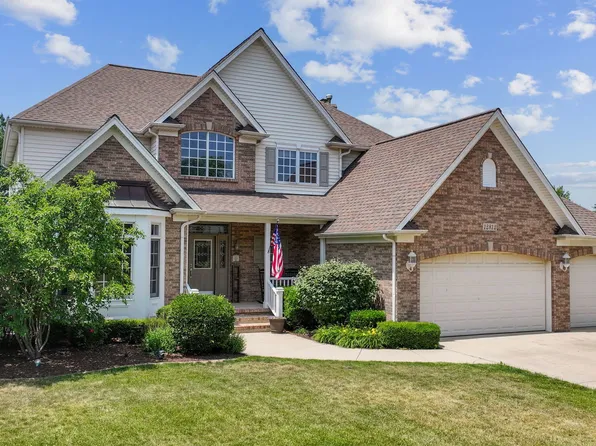 12812 Stellar Ln, Plainfield, IL 60585