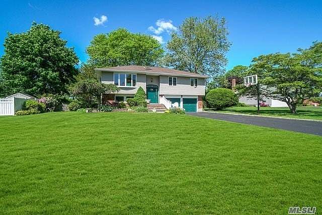 1st image of 10 Cherrywood Dr