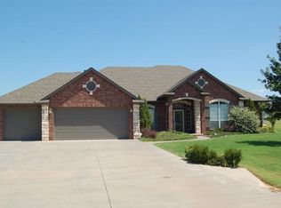 8 Loblolly Ln, Tuttle, OK 73089