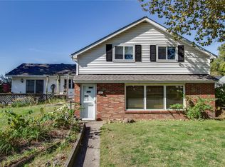 900 Poplar St, Jerseyville, IL 62052