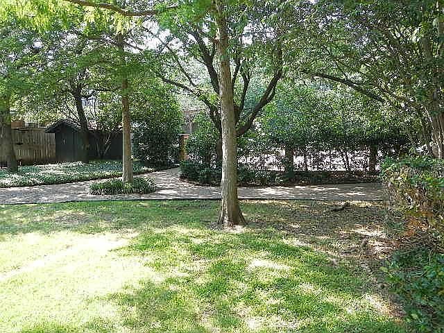 1st image of 2960 Country Place Cir