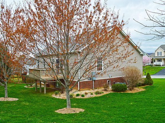 2nd image of 255 Meadow Dr