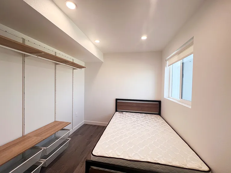 1439 W 37th Dr — Photo 73