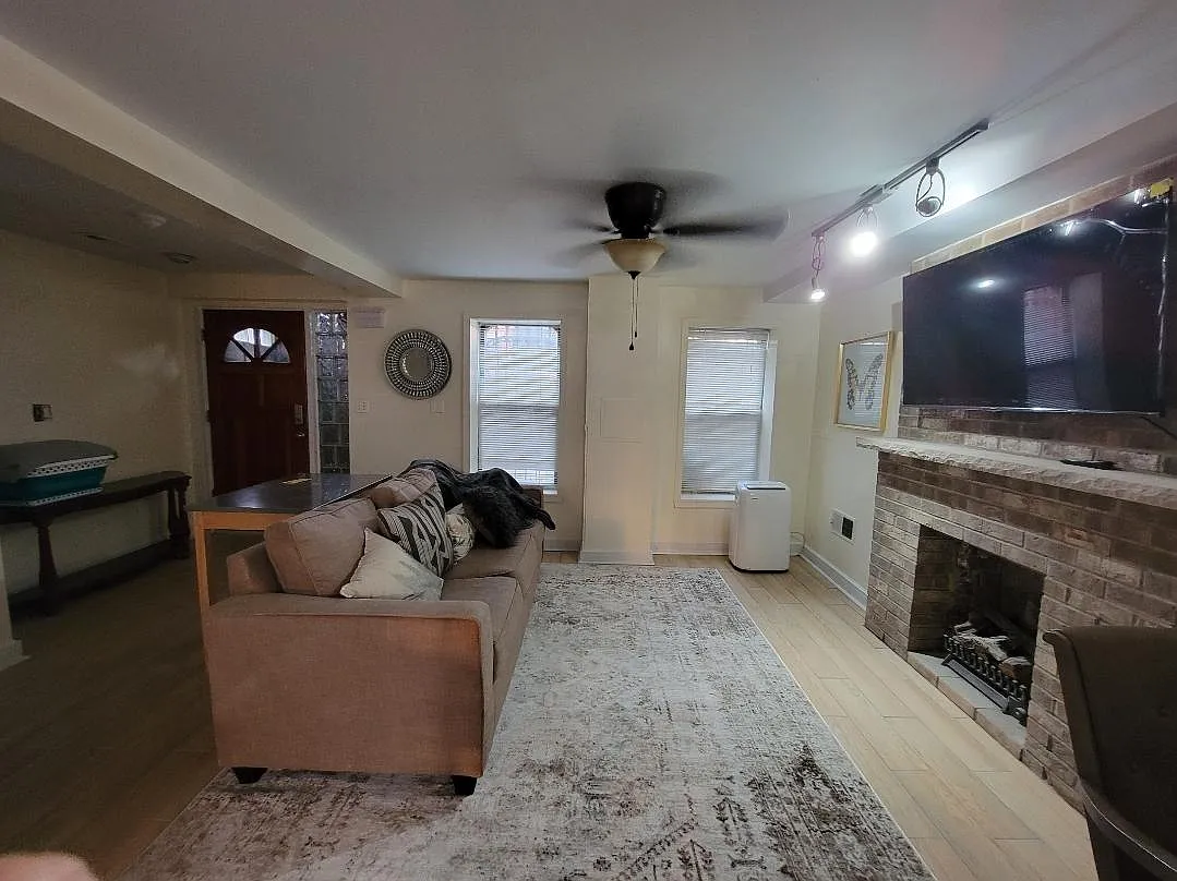 1 bed, 690 sqft, $2,000 — Photo 4