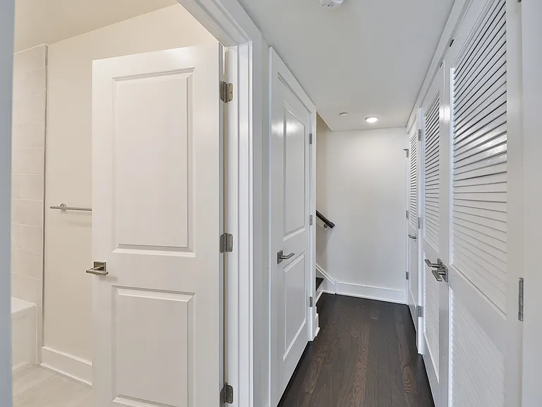 2602 Emerald St #3 — Photo 16