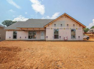 789 Conner Ln, Lenoir City, TN 37772
