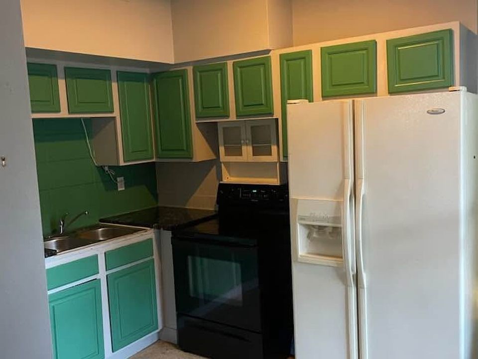 2nd image of 1304 Palmetto St #2